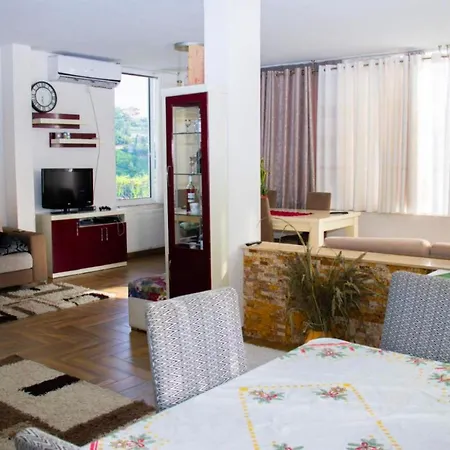 Vila Guci Guest house